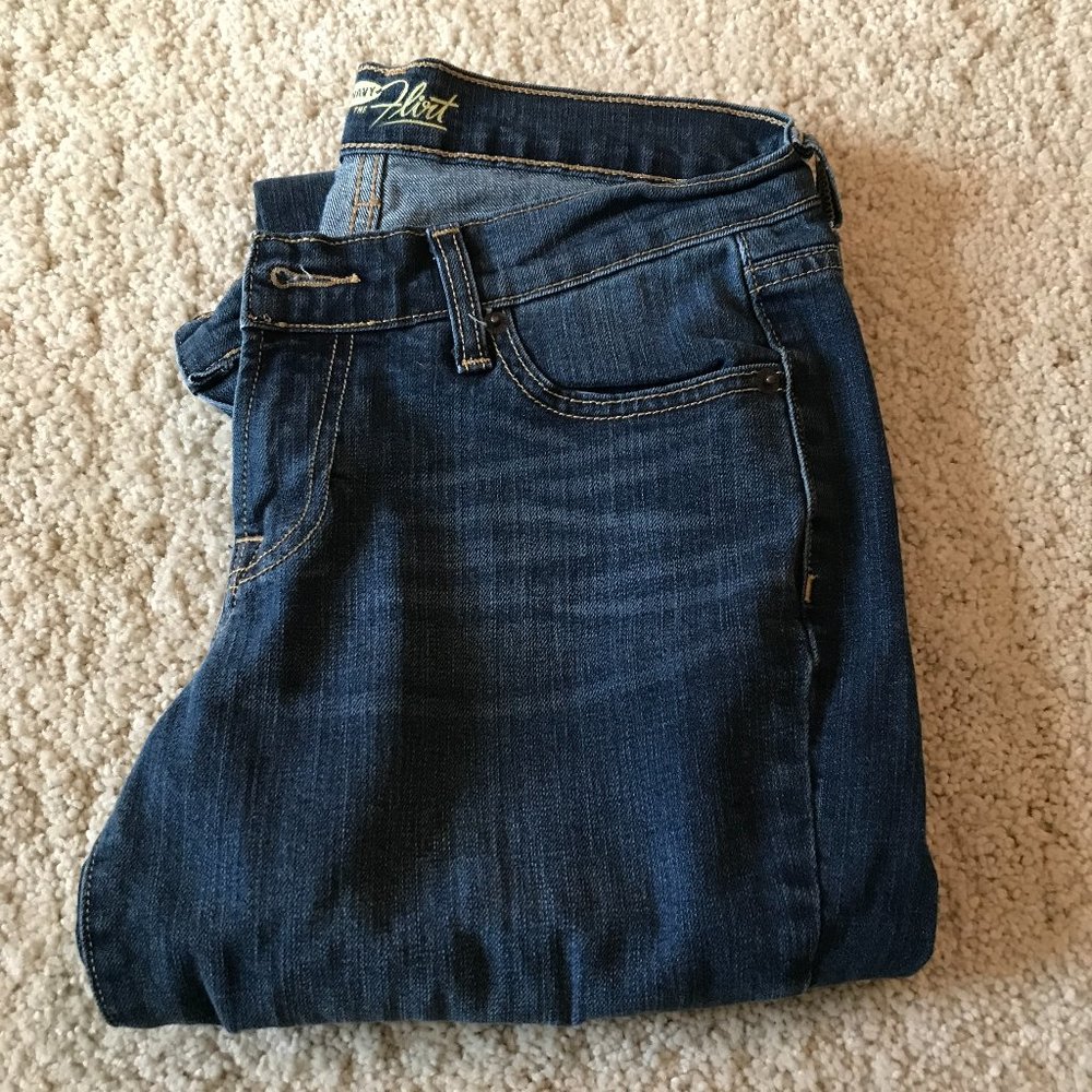 Old Navy Dark Wash Flirt Straight Leg Jeans